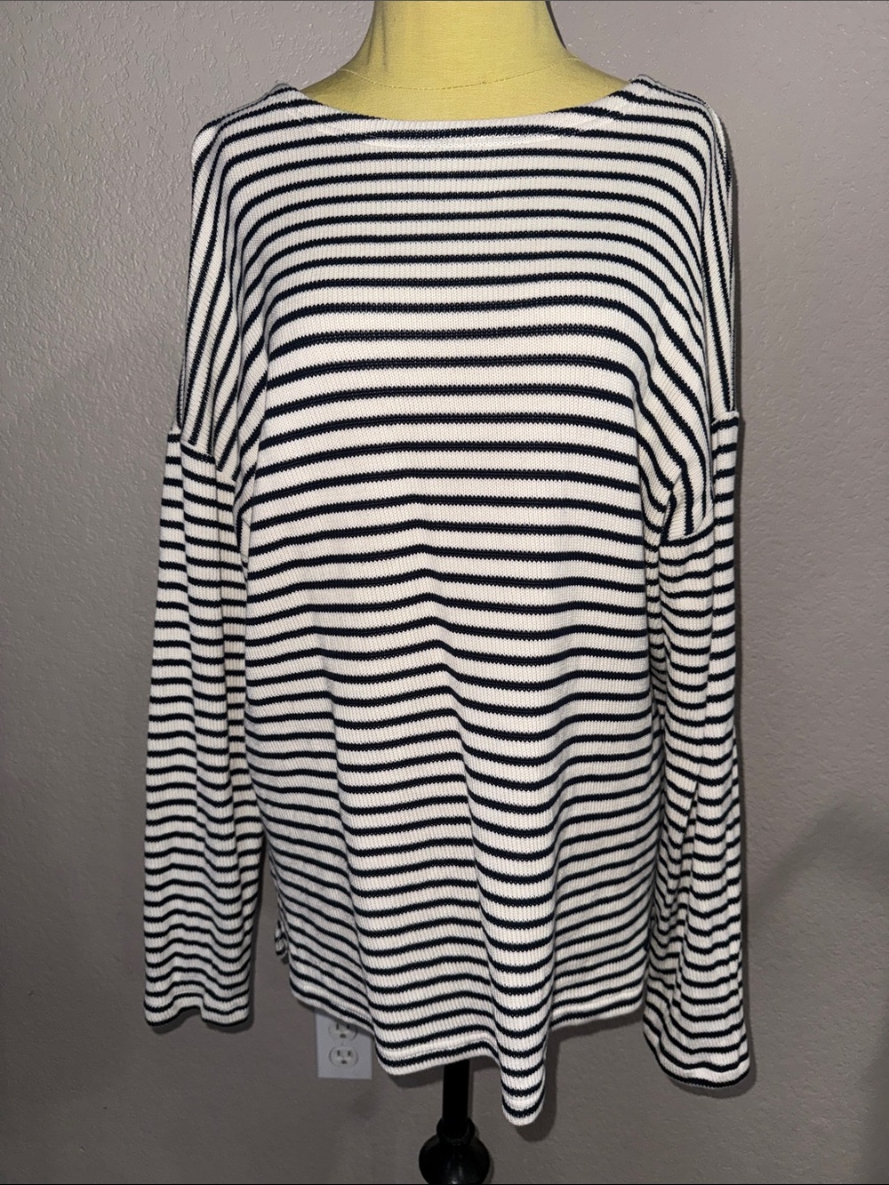 Sperry Striped Blue and White Boatneck Sweater size large